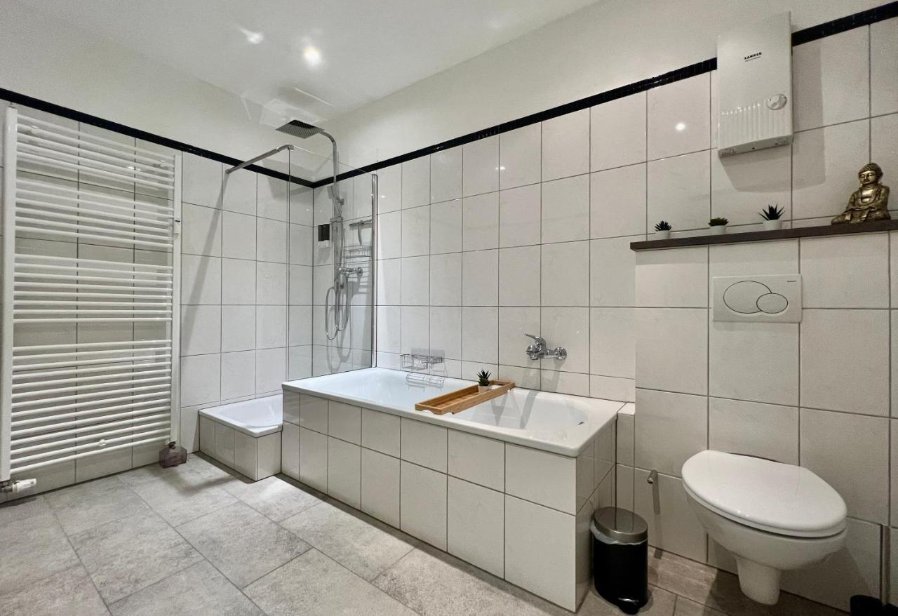 טראבן-טרארבאך Vonmos City Apartments מראה חיצוני תמונה