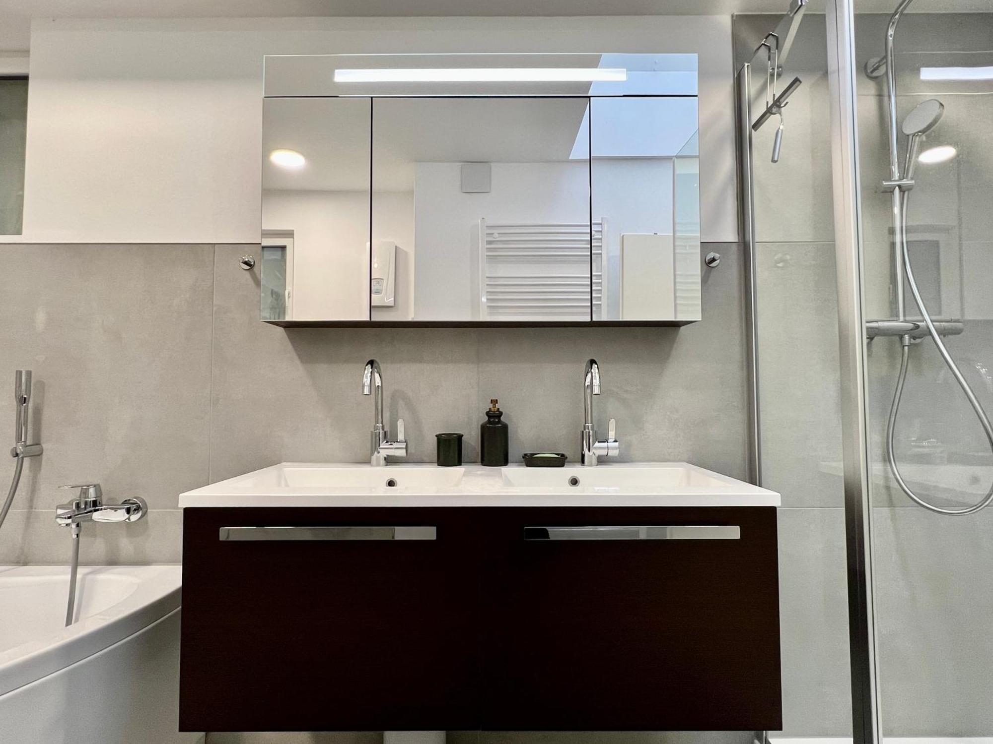 טראבן-טרארבאך Vonmos City Apartments מראה חיצוני תמונה