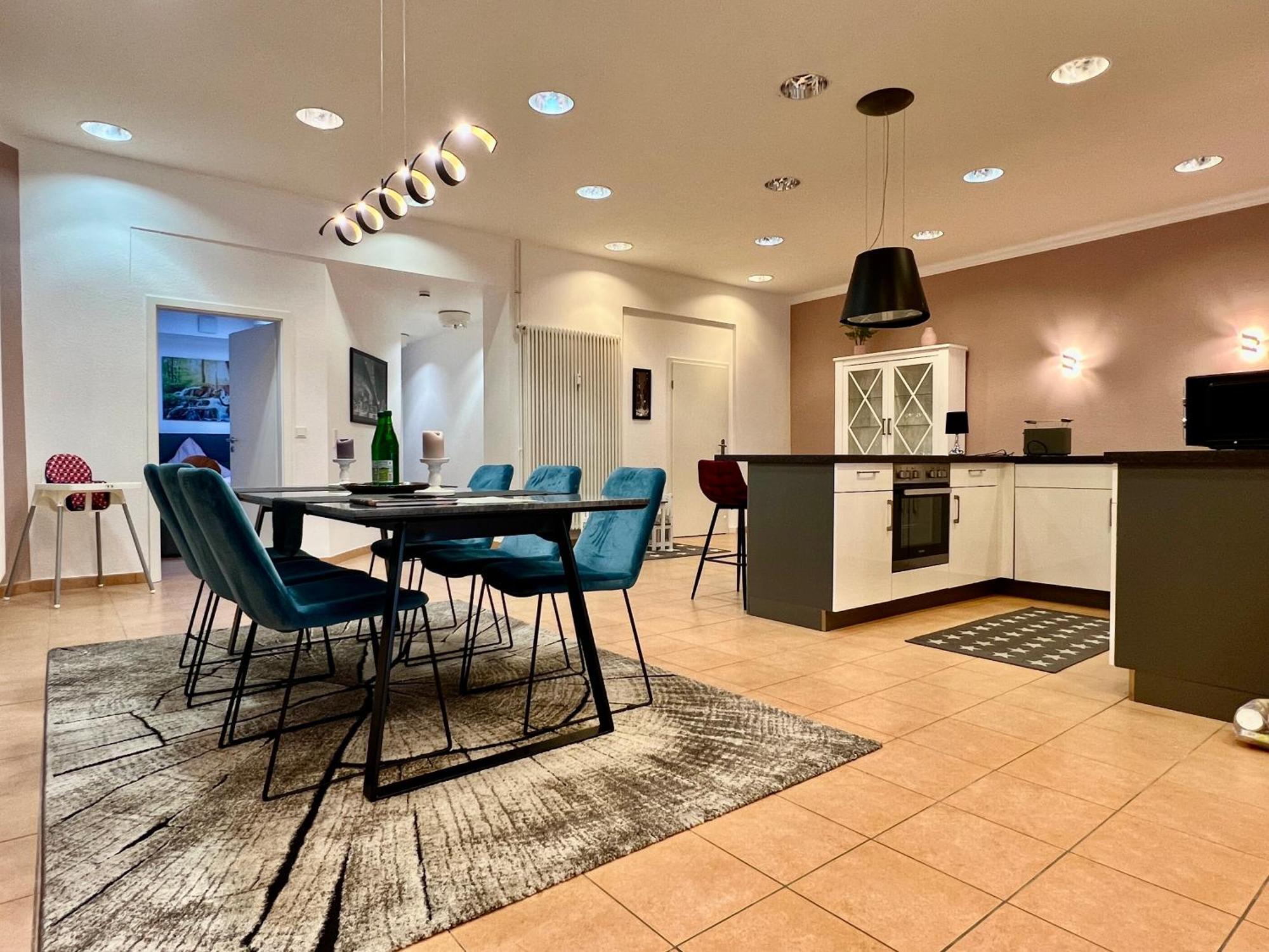 טראבן-טרארבאך Vonmos City Apartments מראה חיצוני תמונה